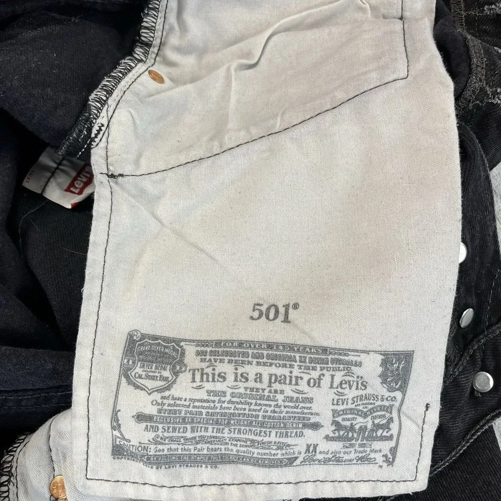 Levi's 501 Black Men's pants (34x32) straight Leg Button‎ Fly Denim Jeans dark